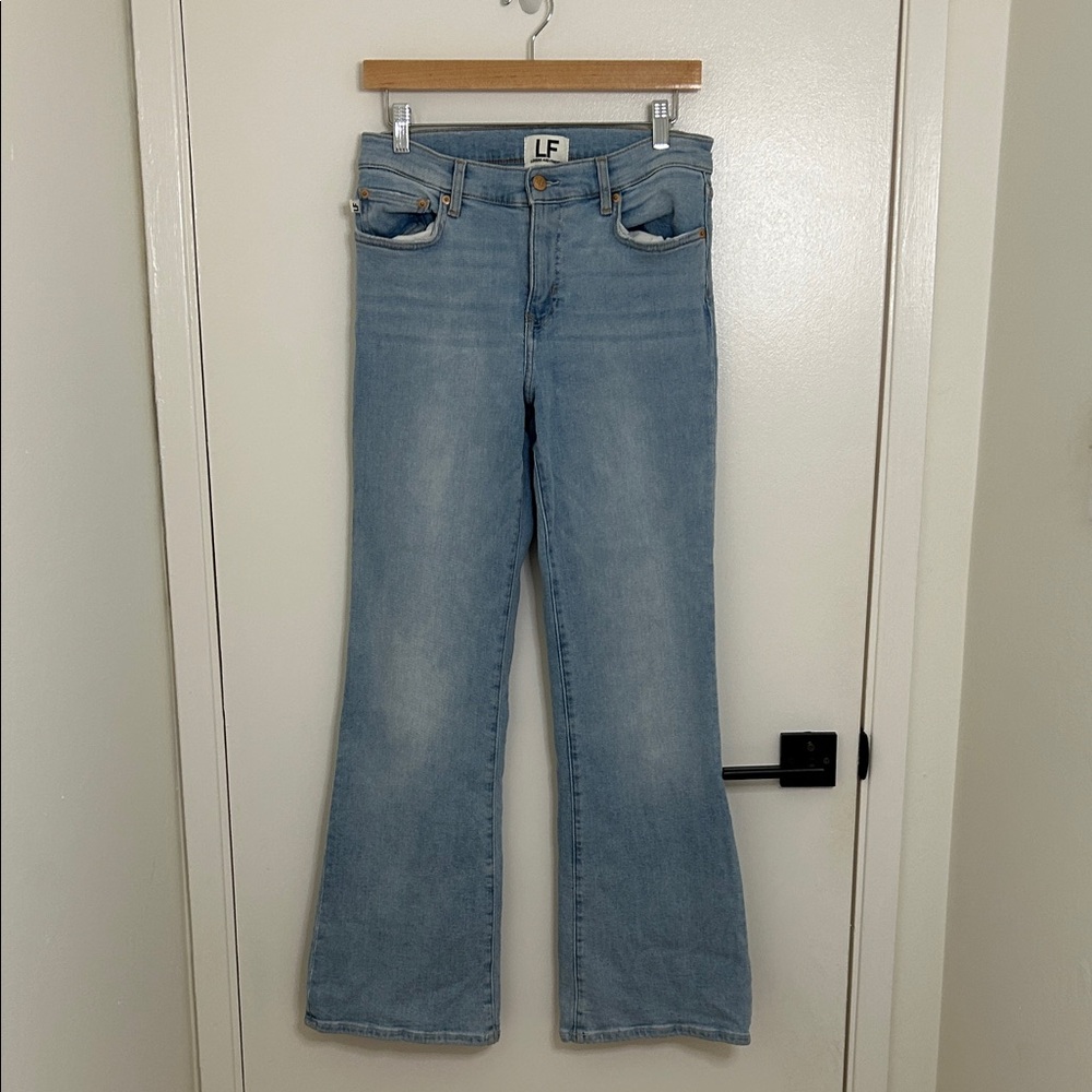 Lovers + Friends Light Wash Flare Leg Jeans Size 27